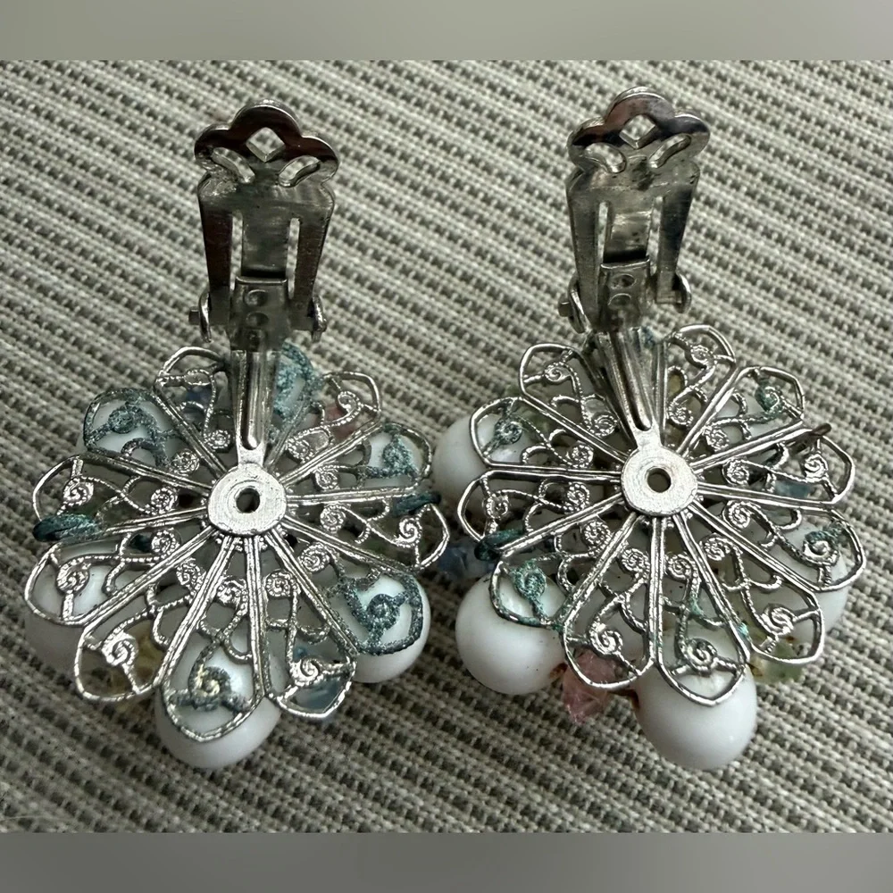 $15 Vintage White Milk Glass & pastel l bicone Beaded cluster Clip-On Earring - Picture 8 of 9
